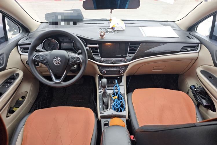 Used Buick Verano 2018 Sedan 15S Automatic Leading Model Center Console