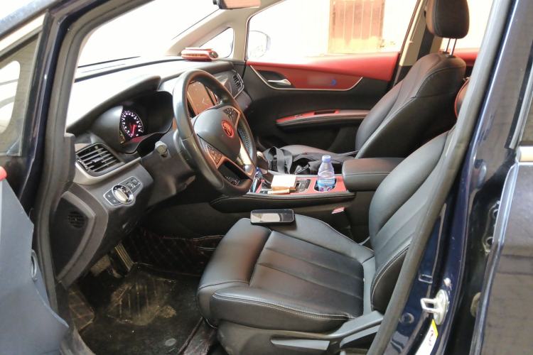 Used BYD Song MAX 2017 1.5T Automatic Smart Connect Luxury 7-Seater Left Front Seat