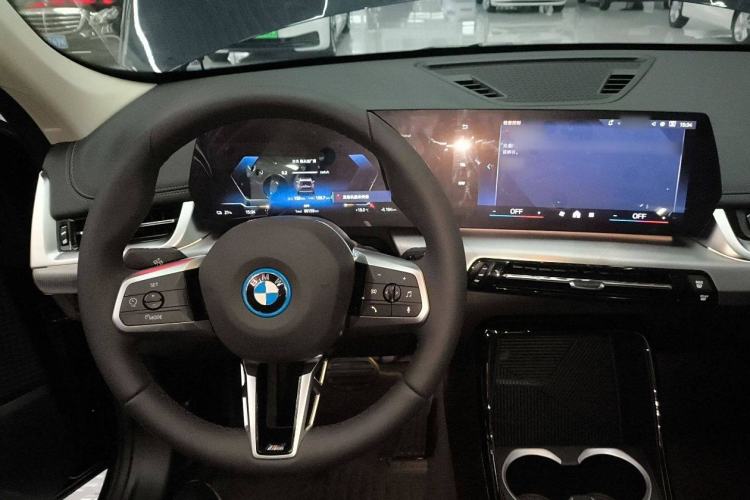 Used BMW iX1 2023 eDrive25L M Sport Package
