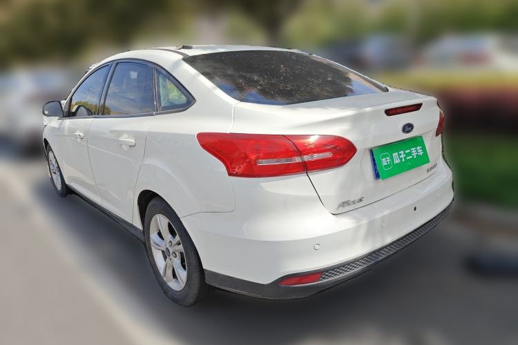 Used Ford Focus 2015 Sedan 1.6L Automatic Comfort Model
