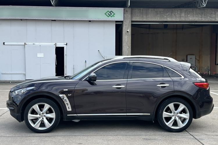 Used Infiniti QX70 2013 3.7L Standard Edition