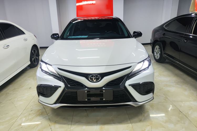 Used Toyota Camry 2023 2.0S FENGSHANG Edition
