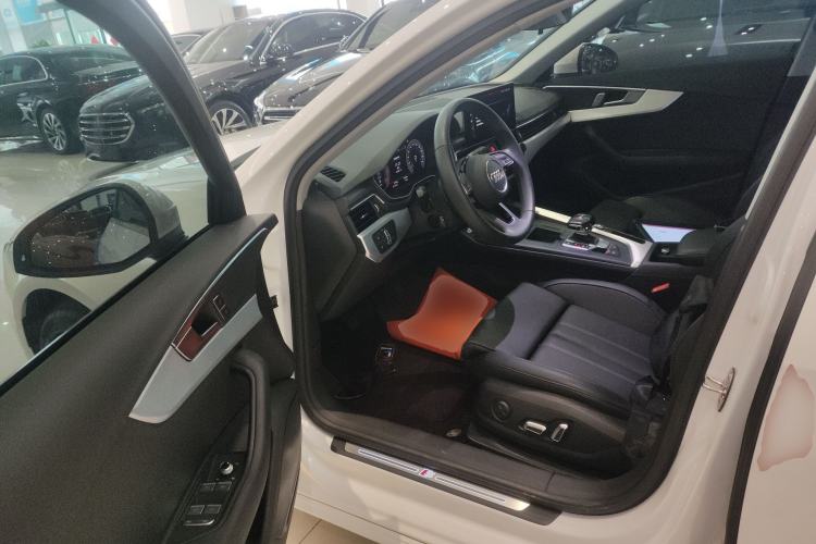 Used Audi A4L 2024 40 TFSI Fashion Dynamic Model