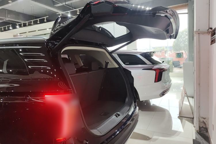 Used Hongqi HS7 PHEV 2024 2.0T PHEV Four-Wheel Drive Flagship Edition 6 Seats
