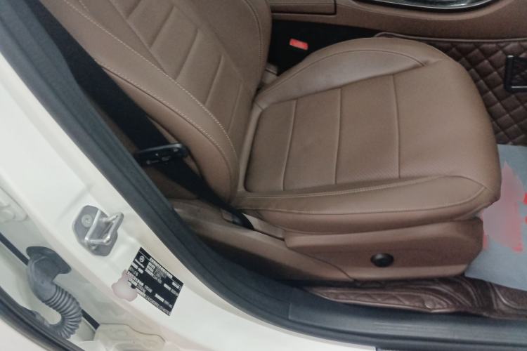 Used Mercedes-Benz E-Class 2020 Restyled E 300 L Sporty and Stylish Edition
