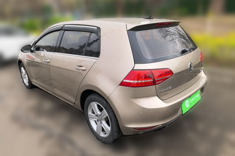 Used Volkswagen Golf 2015 1.4TSI Automatic Luxury Model Rear Left 45 Deg