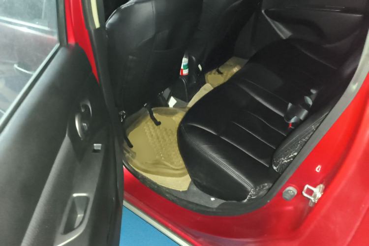 Used Nissan Livina 2010 JINRUI Edition 1.6L Automatic Standard Model
