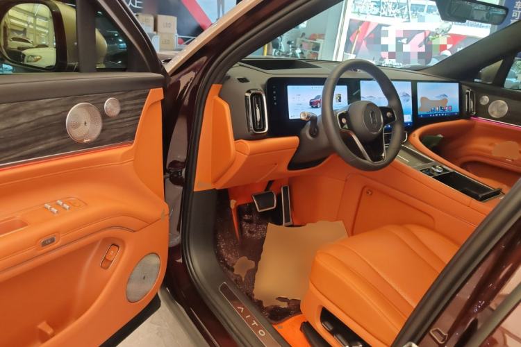 Used Hima AITO M9 2025 Extended-Range Ultra Version 52 kWh 6-Seater