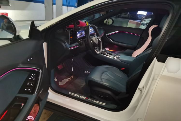 Used MG 7 2023 2.0T Automatic Hunter Luxury Edition
