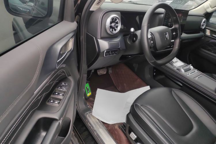 Used Tank 300 2025 2.4T Diesel Version
