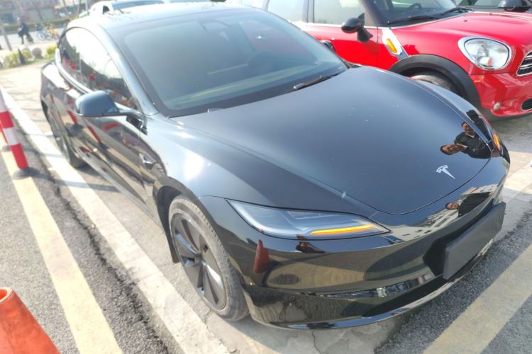 Used Tesla Model 3 2023 Rear-Wheel-Drive Version
