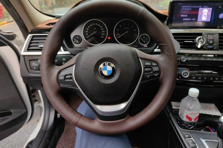 Used BMW 3 Series 2018 320Li Fashion Model Steering Wheel