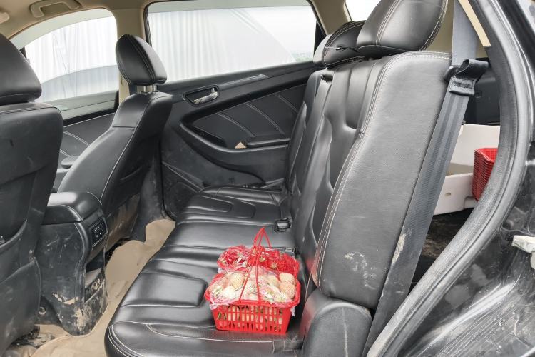 Used Dongfeng Fengon 580 2017 1.8L Manual Comfort Model Left Rear Seat