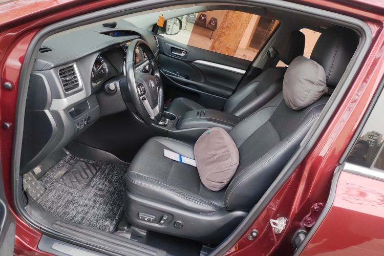 Used Toyota Highlander 2017 2.0T Four-Wheel Drive Luxury Navigation Version 7 Seats