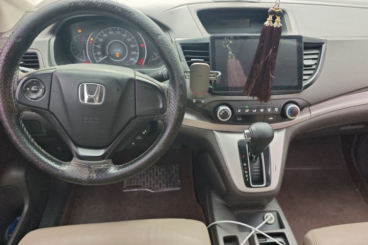 Used Honda CR-V 2012 2.0L two-wheel drive urban version