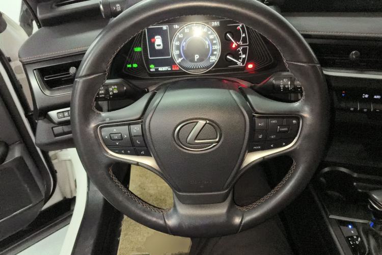 Used Lexus UX 2020 260h Explore & Adventure Edition
