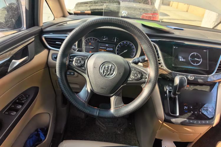 Used Buick GL8 2017 ES 28T Flagship Model China V Standard