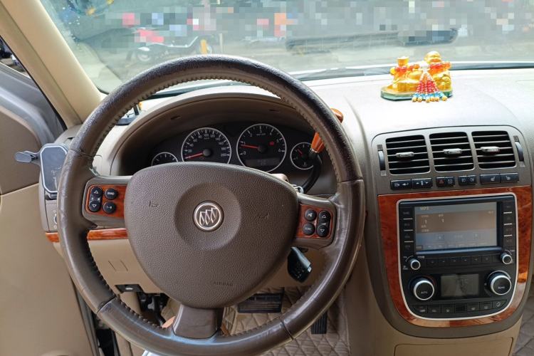Used Buick GL8 2006 Lu Zun 3.0L GT Elite Edition
