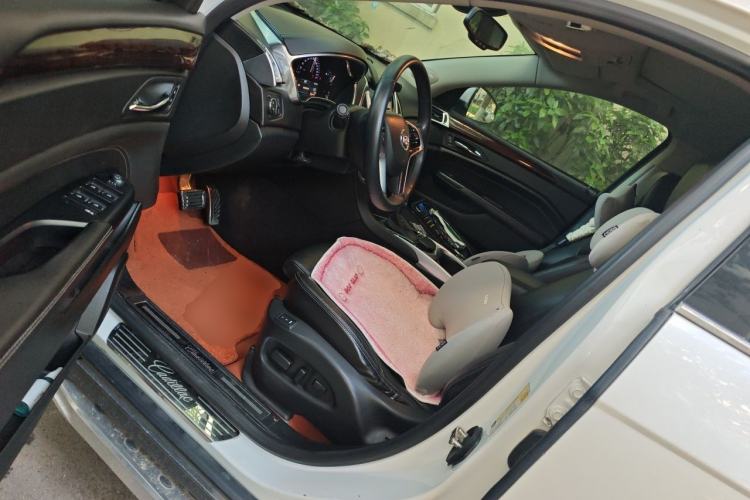 Used Cadillac SRX 2014 3.0L Elite Model
