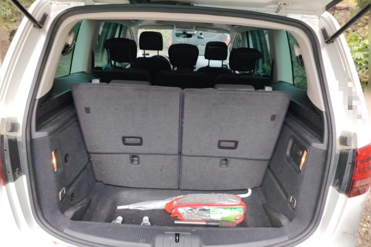 Used Volkswagen Sharan 2018 380TSI Comfort Edition 7-Seater Trunk