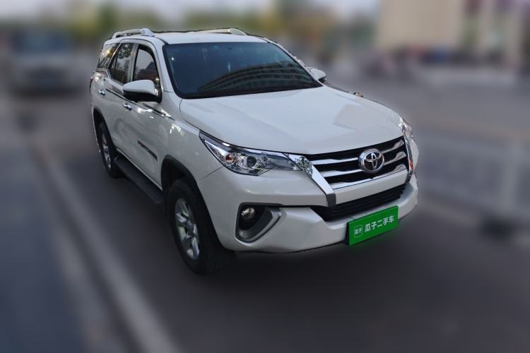 Used Toyota Fortuner 2016 2.7L Middle East Version Front Right 45 Deg