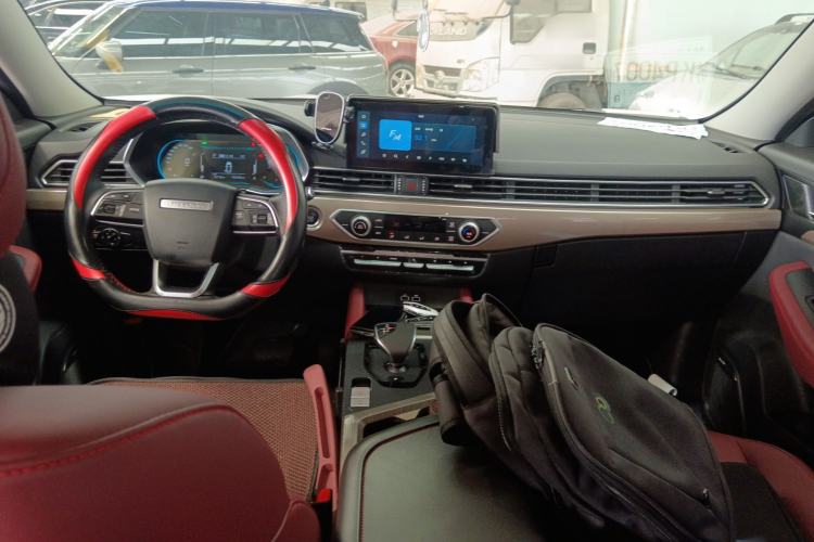 Used JETOUR X70 2023 1.5T DCT Overpass PRO+ Edition 7 Seats