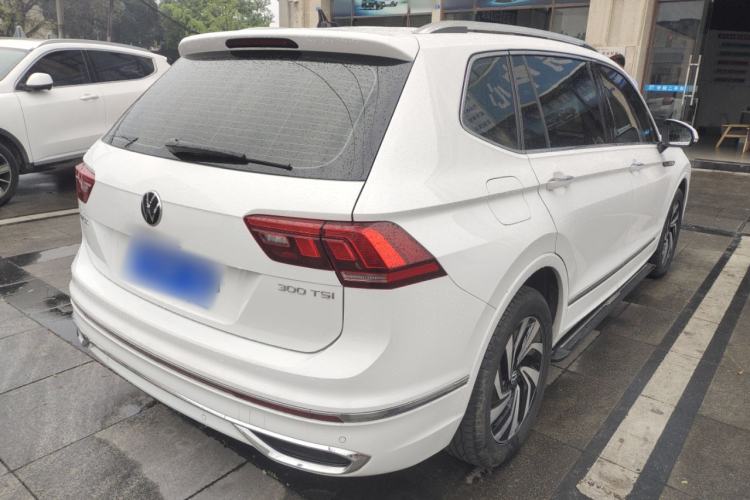 Used Volkswagen Tiguan L 2023 300TSI Automatic Two-Wheel Drive Smart Edition Rear Right 45 Deg