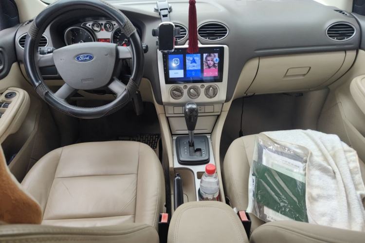 Used Ford Focus 2011 Sedan 1.8L Automatic Fashion Edition
