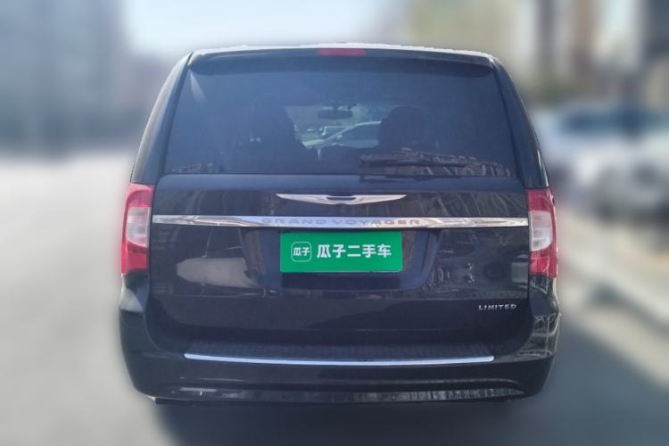 Used Chrysler Grand Voyager 2013 3.6L Luxury Edition