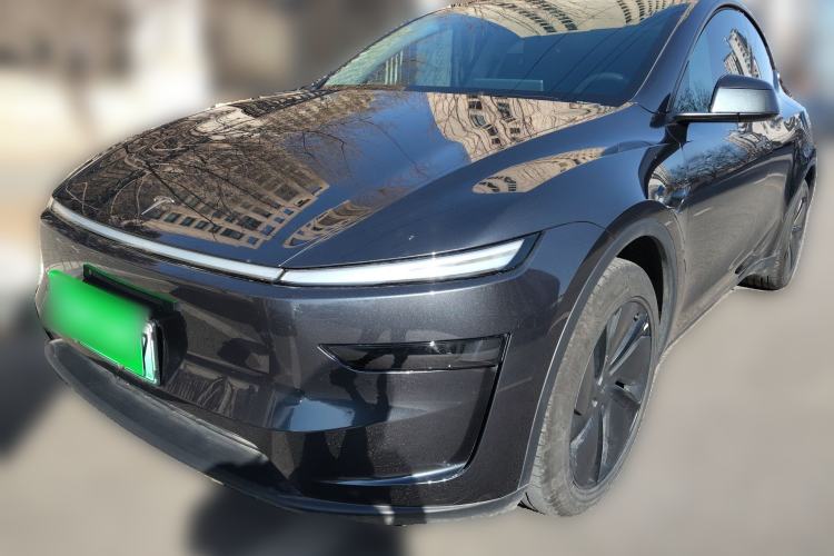 Used Tesla Model Y 2025 Long-Range All-Wheel Drive First Edition