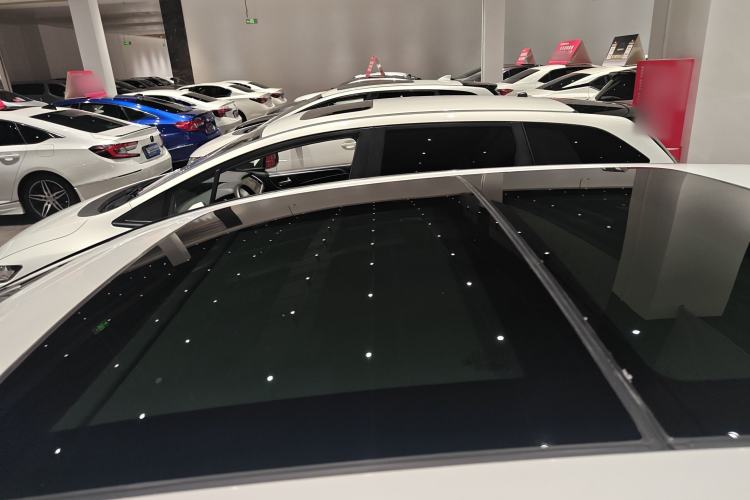 Used Honda Jade 2020 1.8L automatic Comfort version Roof