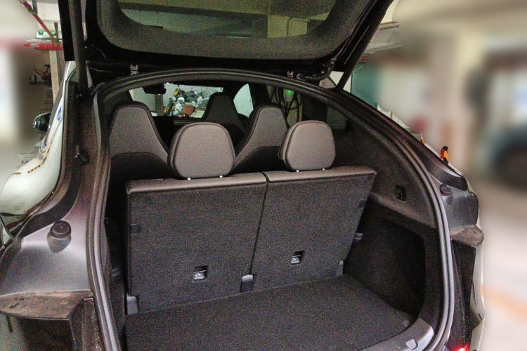 Used Tesla Model Y L 2025 Model Long-Range All-Wheel-Drive Version Trunk