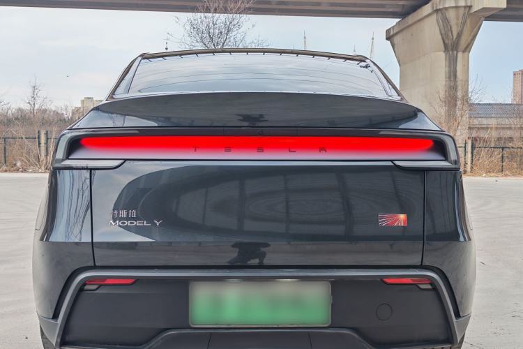 Used Tesla Model Y 2025 Rear-Wheel Drive First Edition
