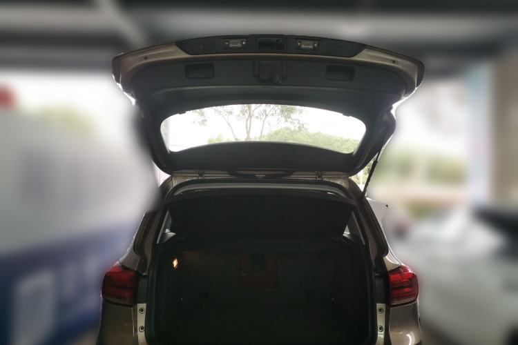 Used Volkswagen Tiguan 2015 1.8TSI Automatic Two-Wheel Drive Luxury Model Trunk