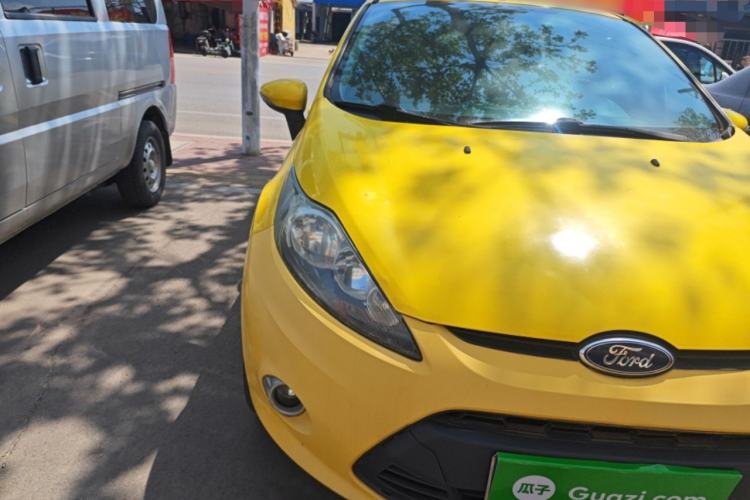 Used Ford Fiesta 2011 Hatchback 1.5L Automatic Sport Model Right Front Headlight