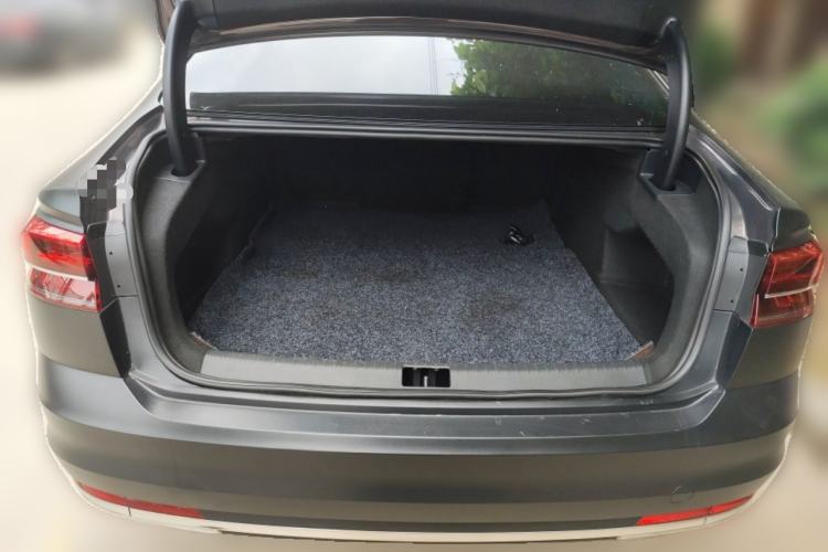 Used Volkswagen Phideon 2019 380TSI Two-Wheel Drive Business Edition China VI Standard Trunk