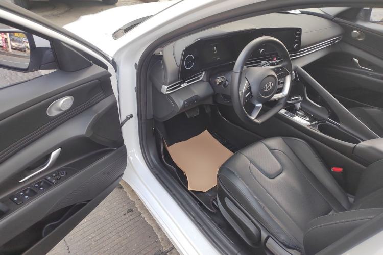 Used Hyundai Elantra 2023 1.5L CVT GLX Elite Edition