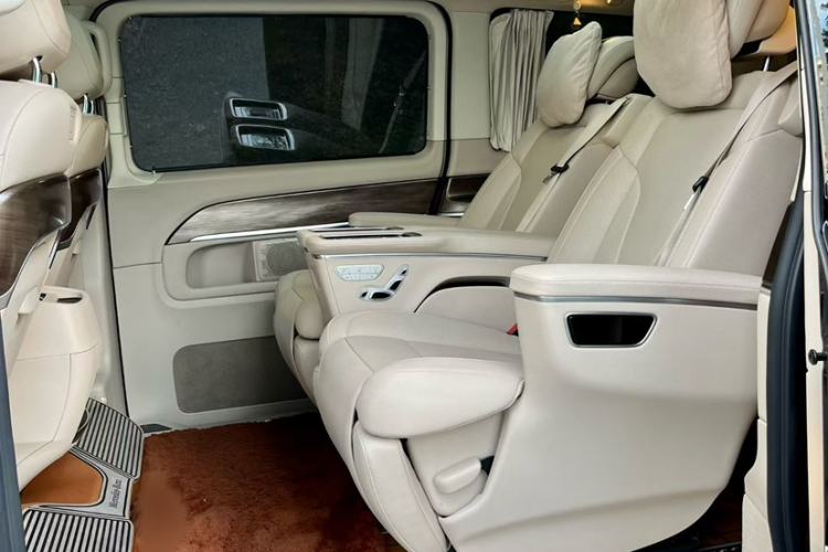 Used Mercedes-Benz V-Class 2021 V 260 Prestige Edition
