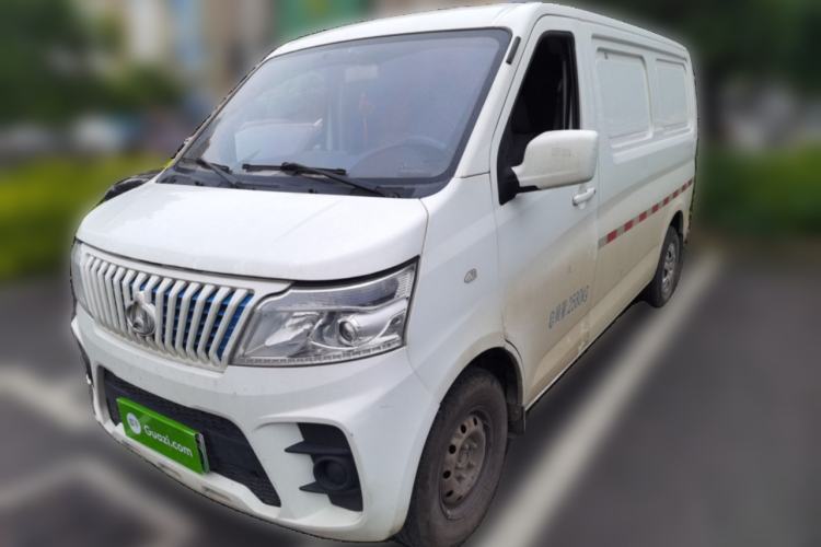 Used CHANGAN KAICHENG Ruixing EM60 2022 All-Electric Van 4498 mm Long Flat Roof Double-Swing Doors 2 Seats 60 kW 41.86 kWh