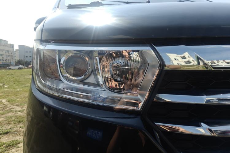 Used JAC Refine M3 2022 1.5T 7-Seater Standard Edition Exterior 2