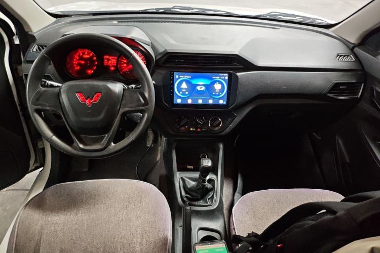 Used Wuling Hongguang 2021 1.5L Revised S Base Version with Electric Power Steering LAR Center Console