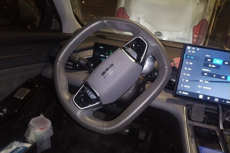 Used Geely Galaxy L6 2025 EM-i 140km Long-Range Version Steering Wheel