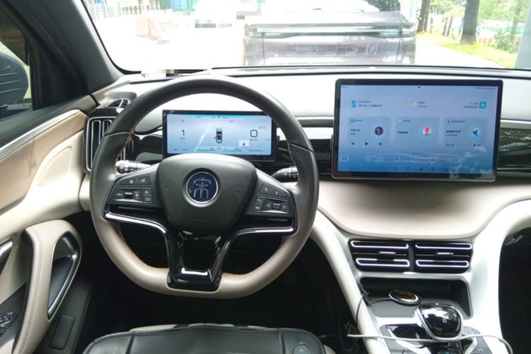 Used BYD Song Pro New Energy 2024 HONOR Edition DM-i 110KM Beyond Model
