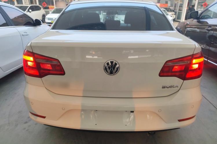 Used Volkswagen Bora 2015 Qihui Edition 1.6L Automatic Fashion Model
