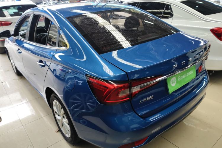 Used Roewe i5 2019 1.5L Automatic 4G Connected Langyue Edition
