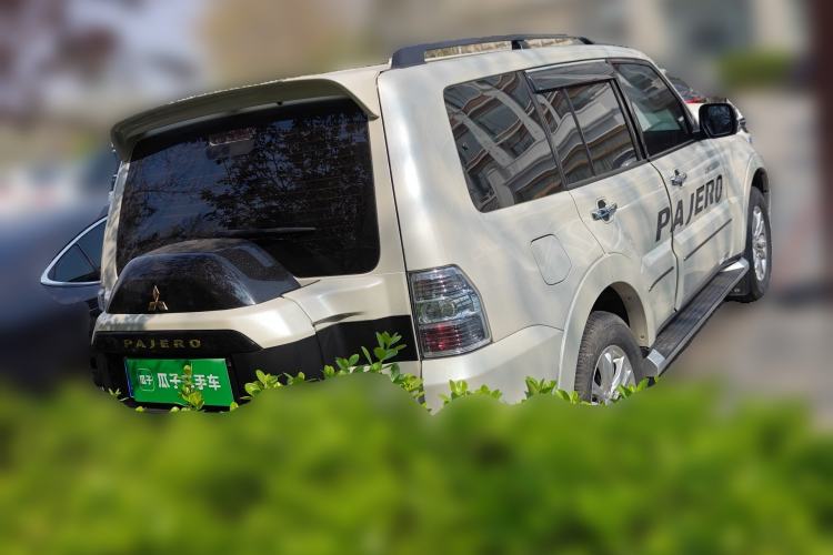 Used Mitsubishi Pajero 2019 V97 3.8L 5-Door GLS Sunroof Dual Differential – Middle East