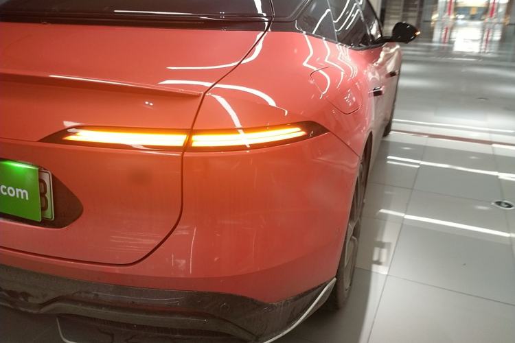 Used Avatr 06 2025 Pro Range-Extended Edition Exterior 3