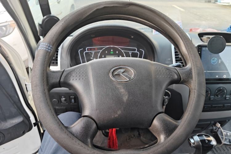 Used King Long Longyao 8 2021 41-Foot Cargo Van with Mid-Roof
