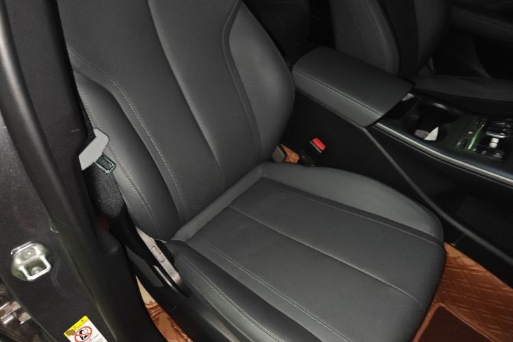 Used BYD Qin PLUS 2025 DM-i Smart Drive 55KM Leading Model Right Front Seat