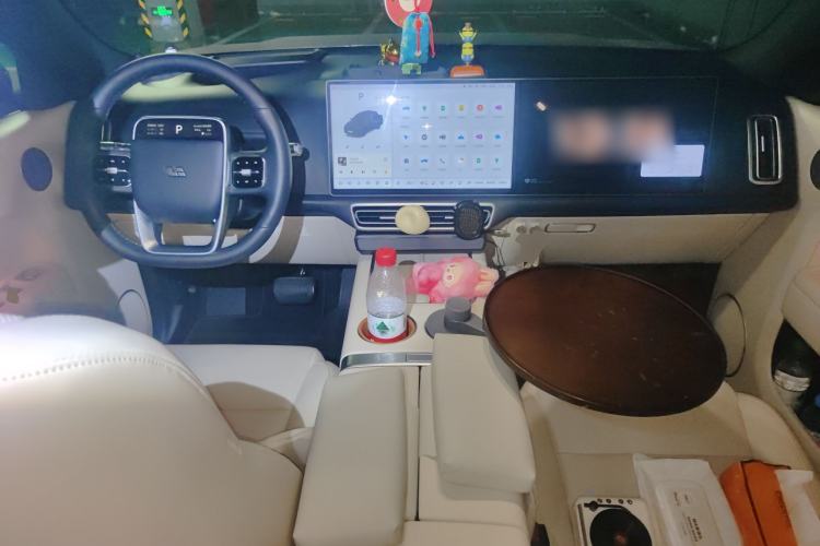 Used Li Auto L7 2024 Ultra Model Center Console